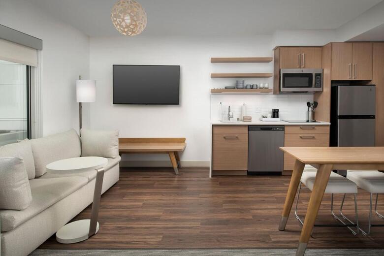 Hotel Element Portland Beaverton