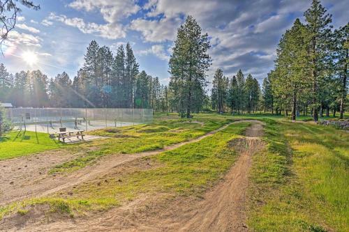 Apartamento Bend Condo With Deck, Resort-style Amenities And Views!