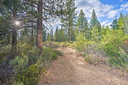 Apartamento Bend Condo With Deck, Resort-style Amenities And Views!