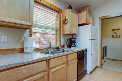 Huckleberry Cottage