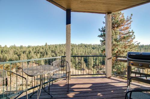 River Ridge Two-bedroom Condos