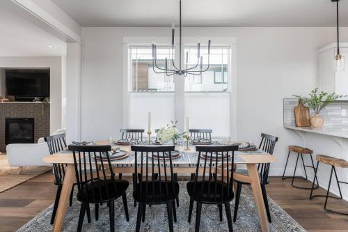 Bend Mountain Modern