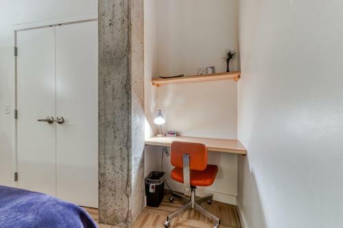 Oak Street Loft