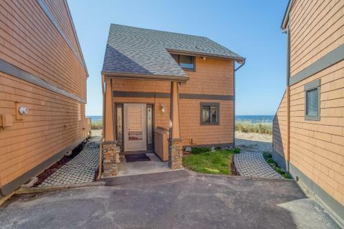 Breakers Beach House #9