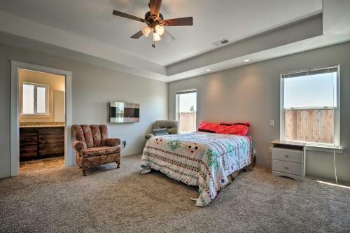 Cozy Home With Yard - 3 Mi To Downtown Medford!