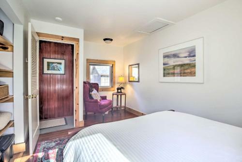 Oceanside Hideaway With Garden - Walk To The Beach!