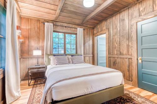 Hygge Cabin On The River