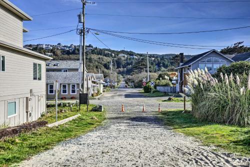 Coastal Cottage Escape - Walk To The Beach!