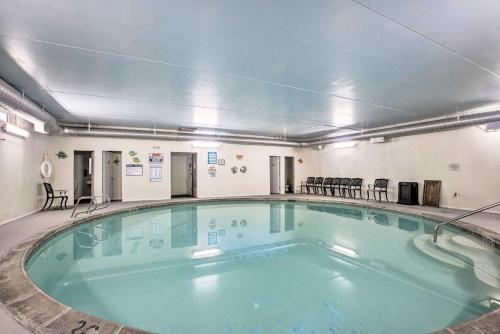 Apartamento Seaside Condo With Pool, Balcony And Beach Access
