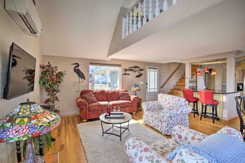Waldport Beach House With Loft And Ocean Views!