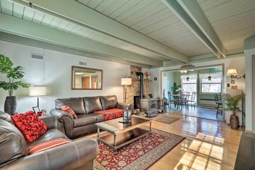 Pet-friendly Pocono Mtn Escape In Stroudsburg!