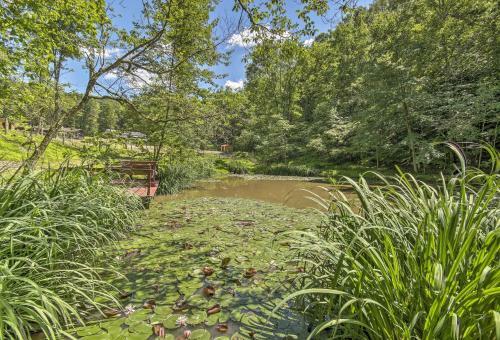 Cabin With Deck And Ranch - 1 Mi To Raystown Lake!
