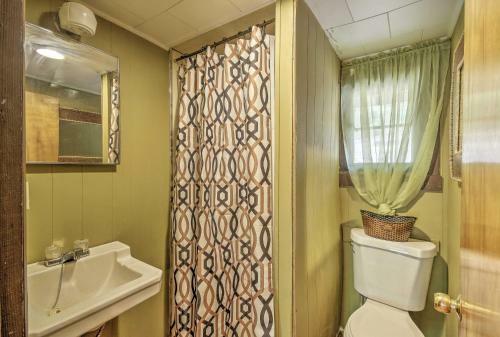 Cabin With Deck And Ranch - 1 Mi To Raystown Lake!