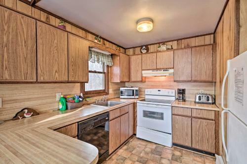 Tranquil Lake Harmony Haven - Great For Families!