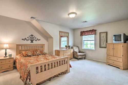 Charming Amish Country Home With Private Pool And Bbq!