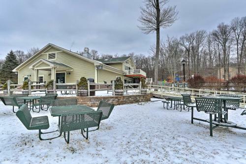 Big Bass Resort Home Deck, Beaches And More!