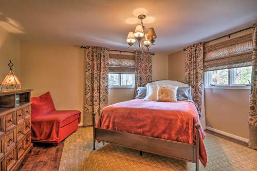 Macungie Cabin With Fireplace Near Bear Creek Skiing!