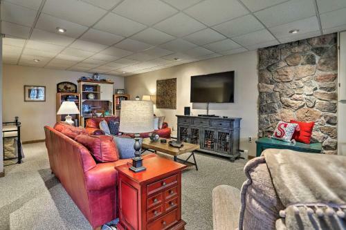 Lakefront Home With Boats And Dock, 8 Mi To Camelback!