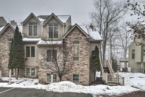 Big Boulder Mountain Townhome With Lake Club Access!