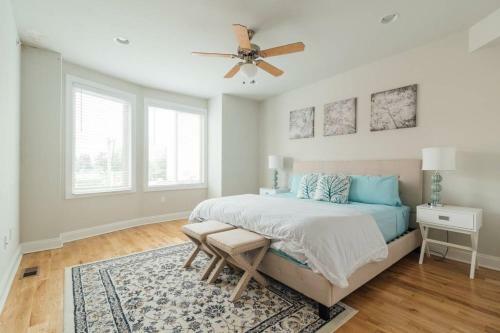 Luxury 3 Bed Near Penn / Chop With Skyline View!