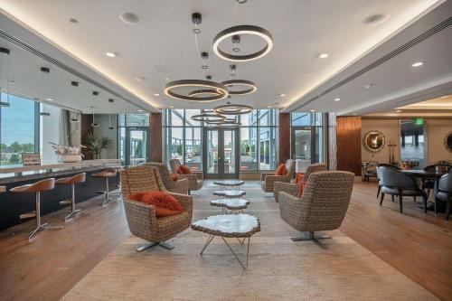 Apartamento Luxury Retreat + Amenitized Building
