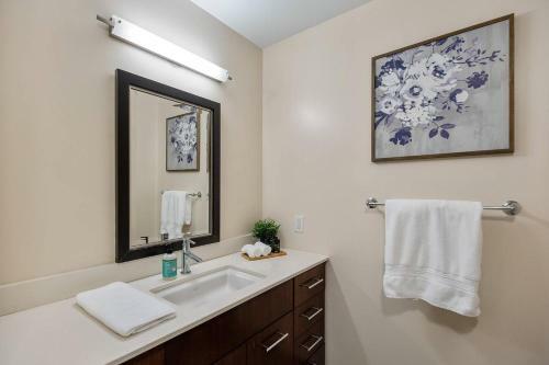 Apartamento Luxury Retreat + Amenitized Building