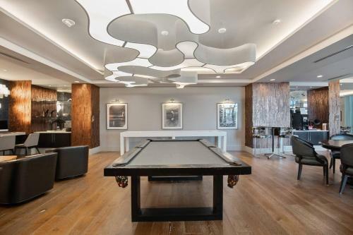 Apartamento Luxury Retreat + Amenitized Building