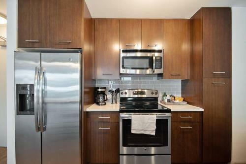 Apartamento Luxury Retreat + Amenitized Building