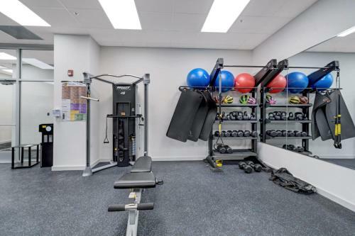 Apartamento New 2 Bdr Rooftop Patio Elevator Gym Coffee