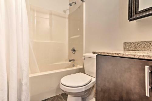 Retreat With Game Room And Deck, 1 Mi To Camelback
