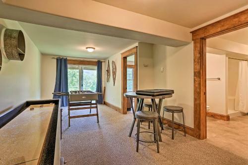 Retreat With Game Room And Deck, 1 Mi To Camelback