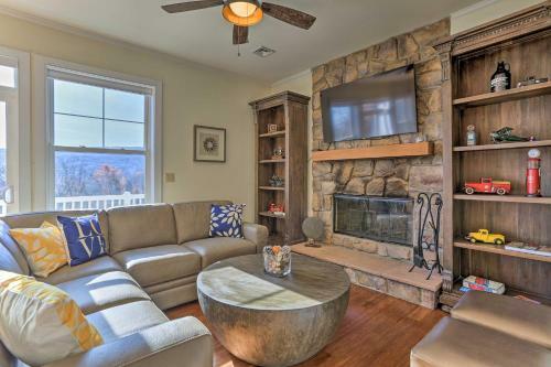 Slopeside Townhome Wfh, Ski, Dine And Hike!
