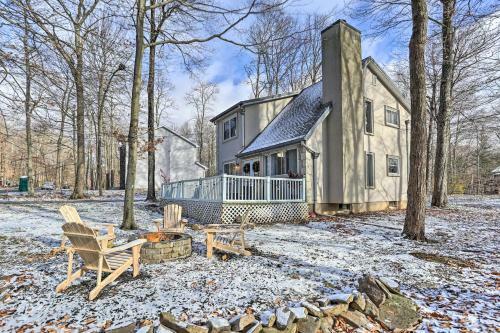 Tobyhanna Retreat With Fire Pit - 10 Mi To Ski!