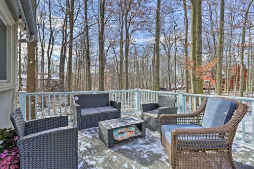 Tobyhanna Retreat With Fire Pit - 10 Mi To Ski!