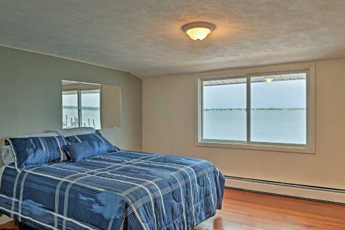 Home With 2 Kayaks, Deck And Views On Narragansett Bay!