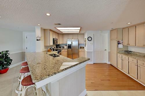 Apartamento Spacious Fourth-floor Oceanfront Resort Condo Condo