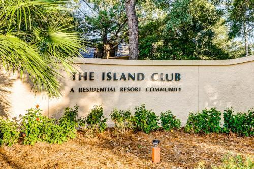 Island Club 10-109