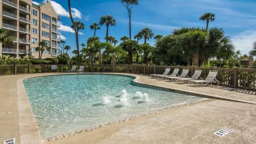 3402 Windsor Court South