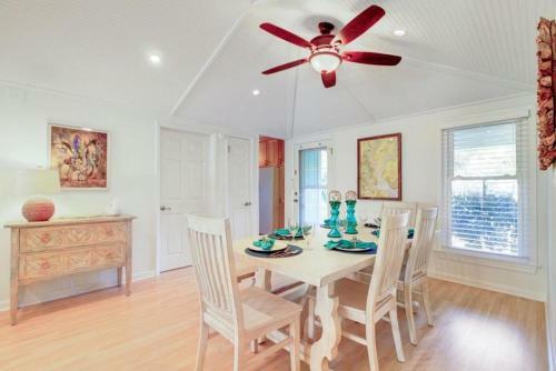 3 Twin Oaks Lane