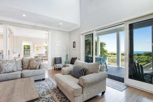 Oceanfront Bliss