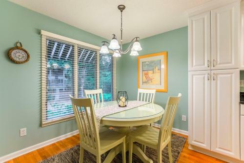 4689 Tennis Club Villa
