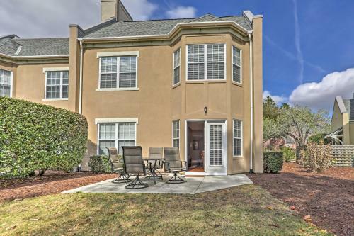 Apartamento Condo On Golf Course With Pool - 10 Mi To Boardwalk!