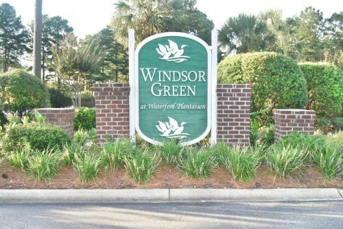 Apartamento 6000 Windsor Green Way 301 Condo