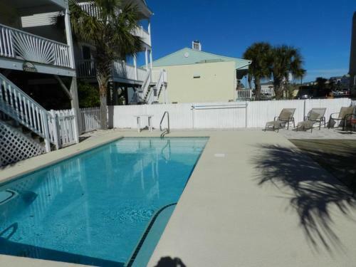 Beach Hutt Home