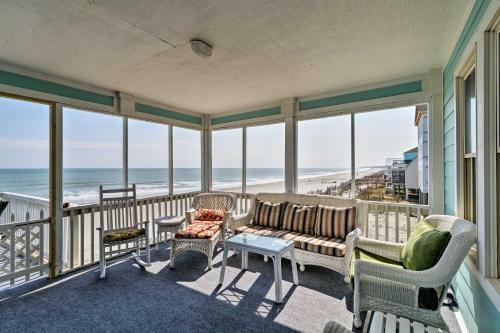 Oceanfront Oasis With Sundeck 12 Mi To Myrtle Beach