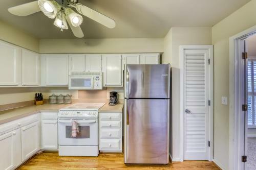 445 Golf Shores