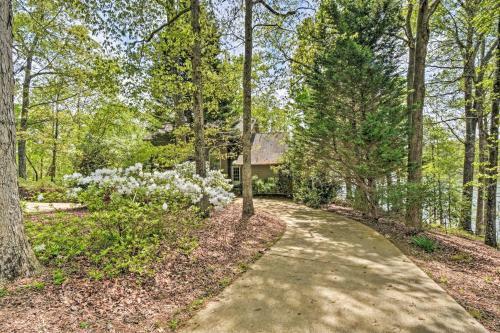 Idyllic Lakefront Westminster Home With Private Dock