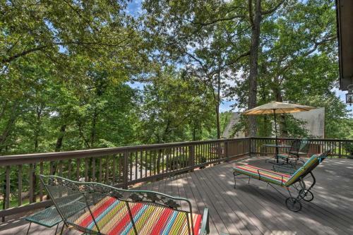 Spacious Family Retreat Steps To Lake Keowee