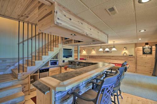 Serene Lakefront Retreat With Dock And Game Room!
