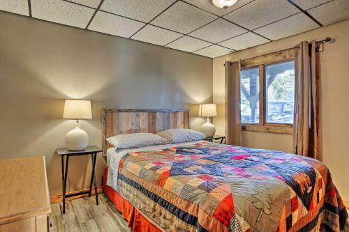 Black Hills Hideaway With Wraparound Deck And Hot Tub!